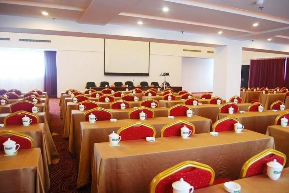 Jishou Heyi Hotel Fenghuang Εξωτερικό φωτογραφία