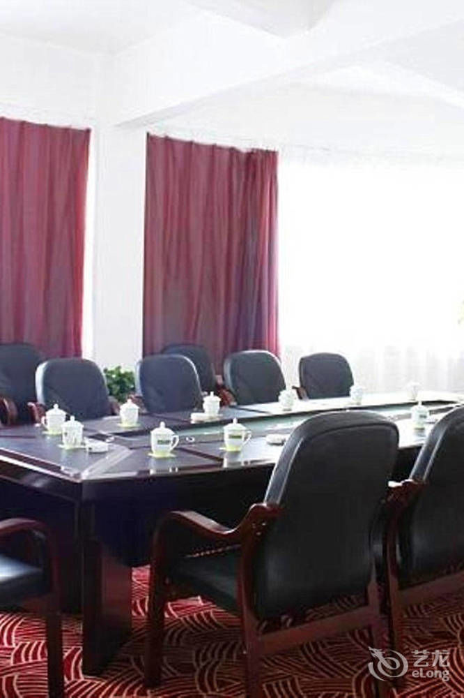Jishou Heyi Hotel Fenghuang Εξωτερικό φωτογραφία